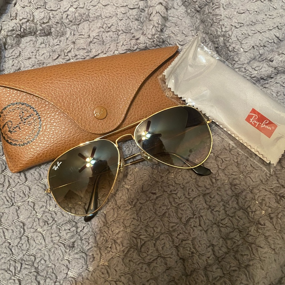 Light brown Aviator Gradient Ray-bans